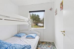 Active Holiday In Large Home With Garden