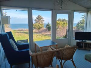 Cozy Beachfront Cottage