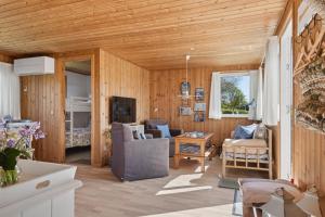 The Good Life In Authentic Holiday Home Charm