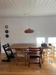 Lovely Holiday Home For Relaxation And Beach Life