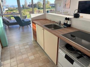 Lovely Secluded Holiday Home Near Beach