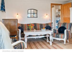 Cozy Farmhouse Close To The Sea