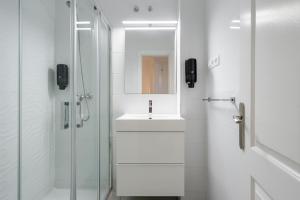 Agua I & seasonal pool by ELE Apartments