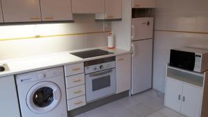 mucahome1 - apartamento terraza vistas y playa 150 m