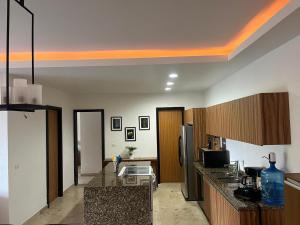 Condo Solana Oceanview and Jungle Bliss!