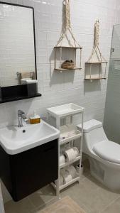 Cozy, CENTRIC Apartment in Central Santo Domingo Este