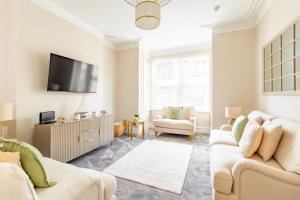 Harbour Retreats by Leap Escapes
