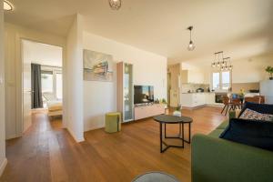 BLIK Sea view family apartment