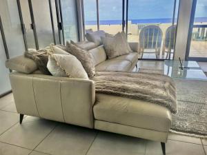 10 C-Front Penthouse