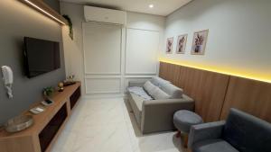 Apartamento novo ao lado do shopping, no centro