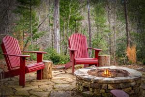 Three Loves Cabin
