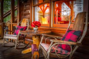 Three Loves Cabin