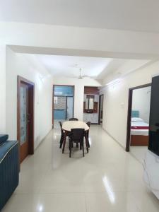 Adarsh Guest House