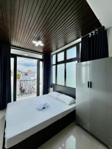 Lovely Studio 02 - District 4 next to Buivien