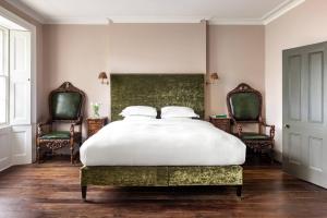 Eccleston Square V by onefinestay