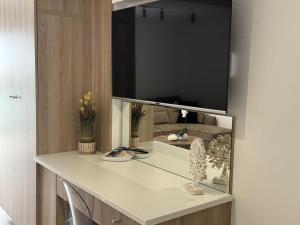 Acalyptos Lux Studios