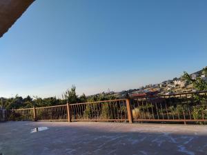 The Mountain Village View اطلالة الجبل