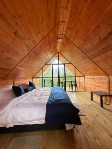 Ecocabañas ByB Cabaña de lujo con jacuzzi y vista a la montaña