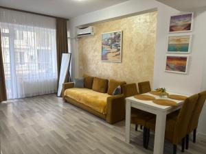 Summerland Marya Apartments