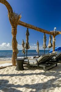 Luciana Hotel & Beach Club
