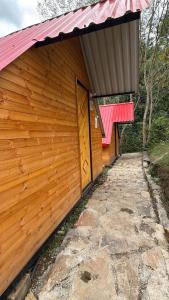 Ecocabañas ByB Cabaña de lujo con jacuzzi y vista a la montaña