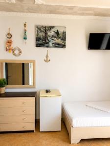 Sunset Rooms