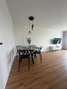 Perfect Stay Apartment by the Beach