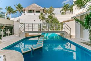 Luciana Hotel & Beach Club