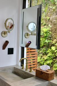 Cheerful 2 bedroom Villa with Pool
