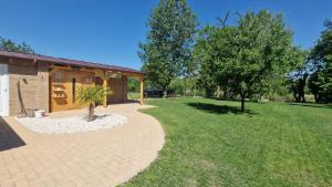 Duna Gyöngye apartmanház Kimle