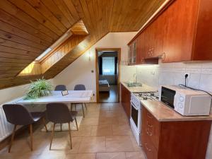 Margaret Apartment
