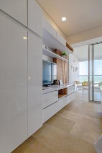 Beautiful apartment in front of the sea