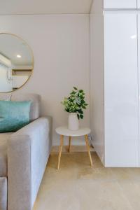 Beautiful apartment in front of the sea