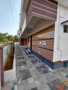 AGM Homestay-Spacious Private AC 1BHK with Hall, Kitchen & Bath