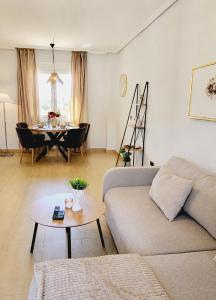 Balkon - Golf - Meerblick - Pool - 24 7 sec