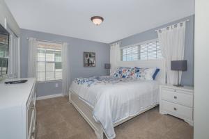 3087LL Townhouse 5 Bedrooms & 4 Bathrooms Pool