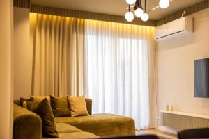 Modern 1BR Apartment 20m from the beach