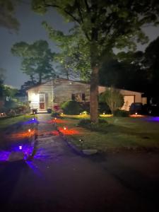 Hauppauge 2BR Near LIRR, Airport & Stony Brook