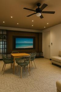 Close to Downtown Boutique property in Manga with a Jacuzzi