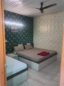 Shree Jagdambey hotel