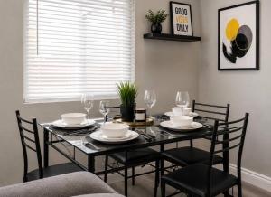 Furnished 1BR Private Unit with Wifi & Utilities - Washer Dryer - Sleeps 4