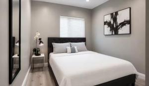 Furnished 1BR Private Unit with Wifi & Utilities - Washer Dryer - Sleeps 4