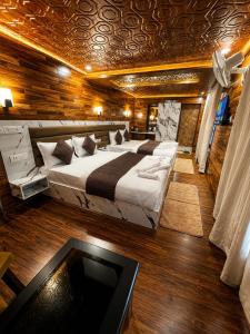The Mountain Suites