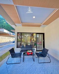 villa avocado dan nuansa