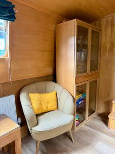 Edinburgh - Houseboats