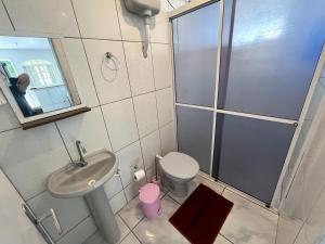 CASA COM PISCINA PARA TEMPORADA EM GUARATUBA Pr