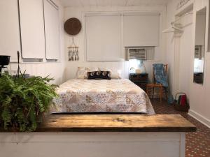 Private Studio with Free Parking