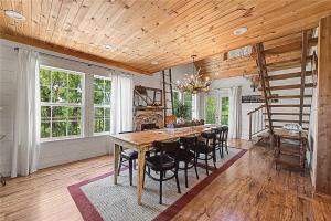 Kings River Estate | House, Cabin & Airstream
