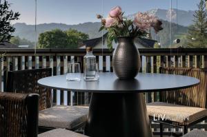 LIVALPIN mybase AURA
