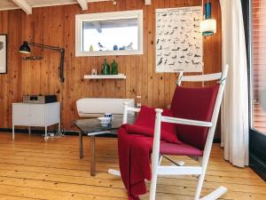 4 person holiday home in Ålbæk